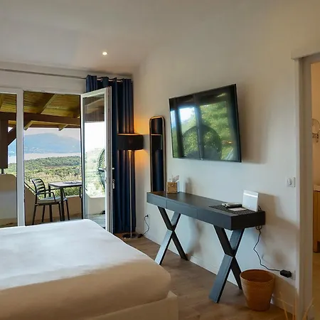 Swim Piscine Privee Ou Jacuzzi Prive Πόρτο Βέκιο