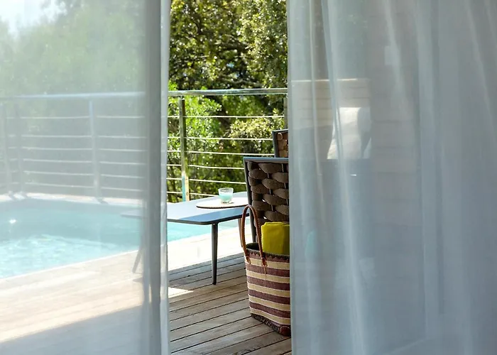 Swim Piscine Privee Ou Jacuzzi Prive Порто-Веккьо