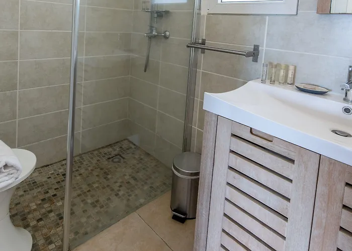 Swim Piscine Privee Ou Jacuzzi Prive Отель 3*