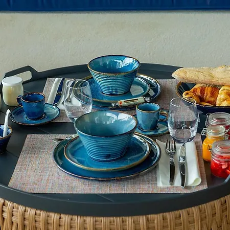 Hotell Swim Piscine Privee Ou Jacuzzi Prive 3*