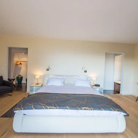 Hotell Swim Piscine Privee Ou Jacuzzi Prive 3*