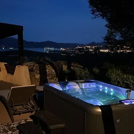 Swim Piscine Privee Ou Jacuzzi Prive Porto-Vecchio (Corsica)